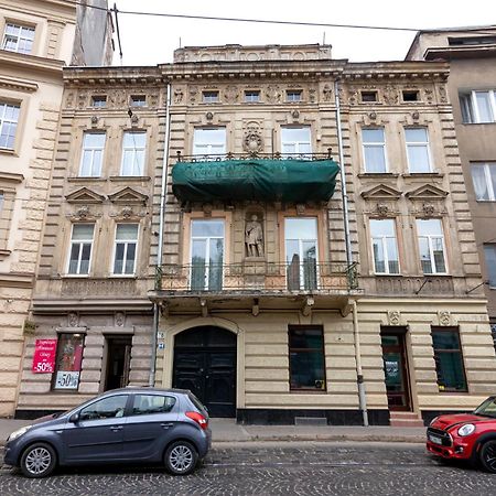Royal Apartment On Franka 28 Lviv Exterior photo