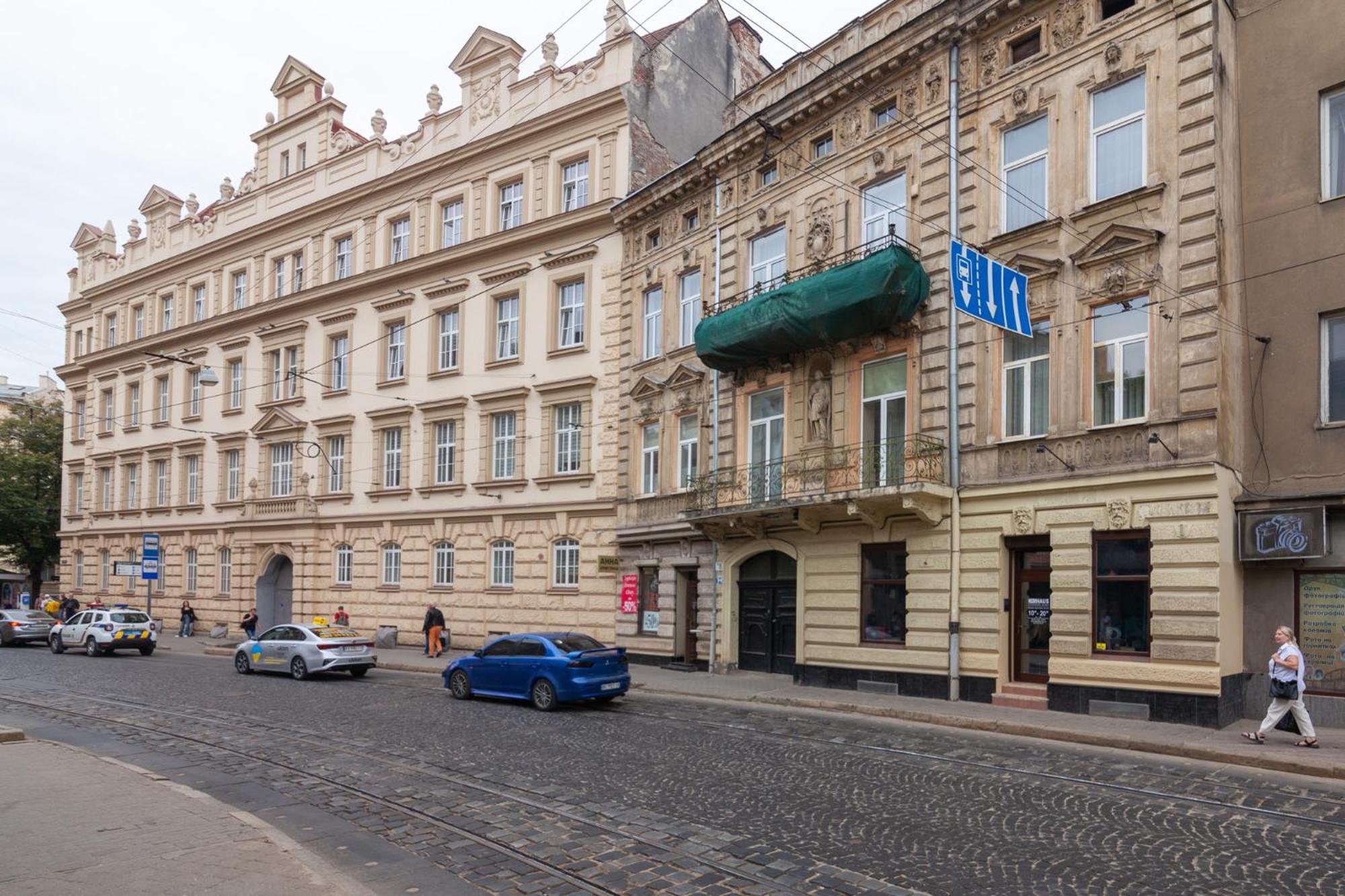 Royal Apartment On Franka 28 Lviv Exterior photo